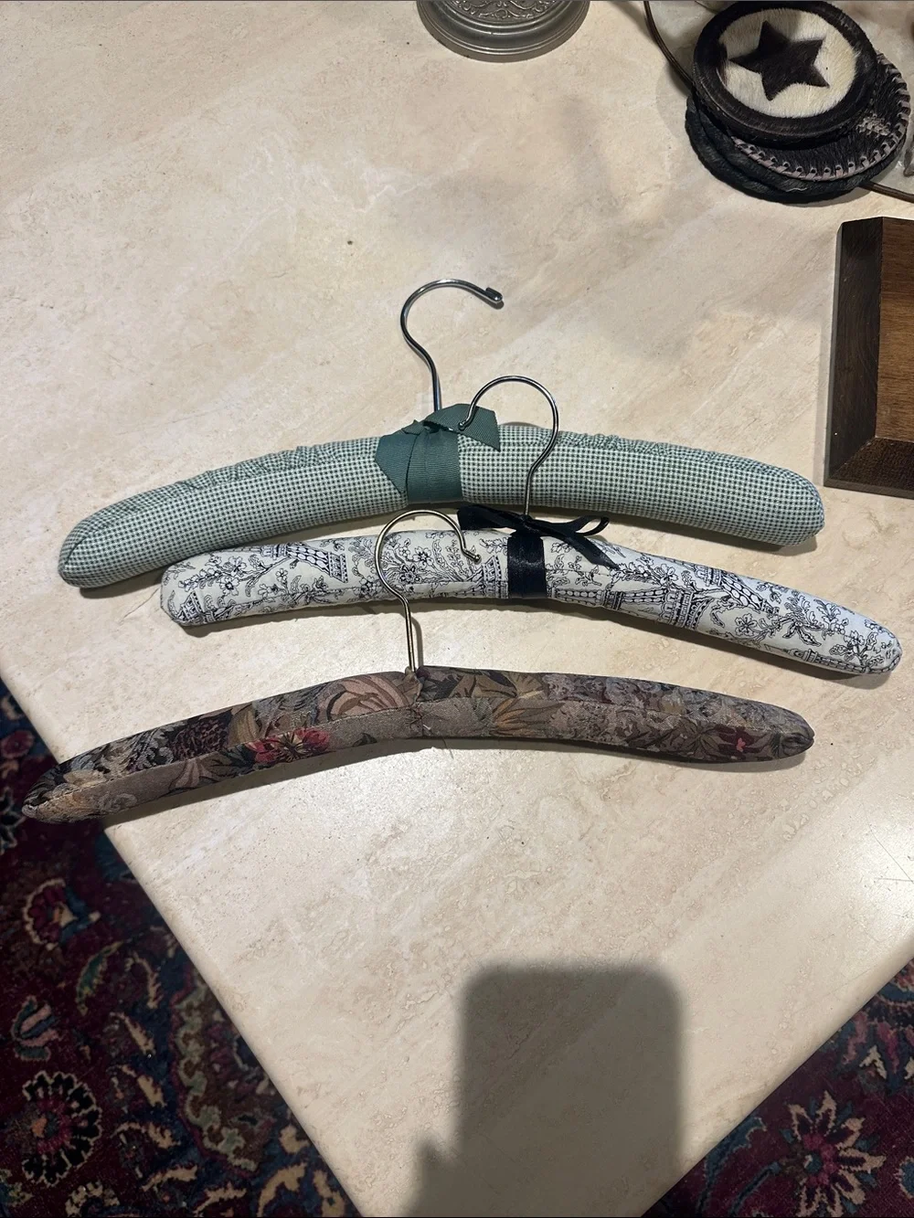 Padded Fabric Clothes Hangers Set - Green, White & Brown